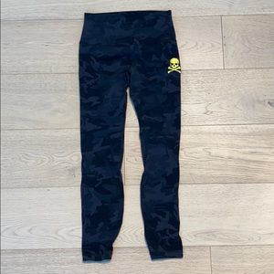 soulcycle lululemon camo align leggings